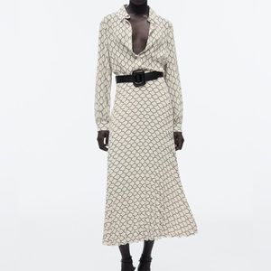 ZARA SKIRT MIDI. Size XS.